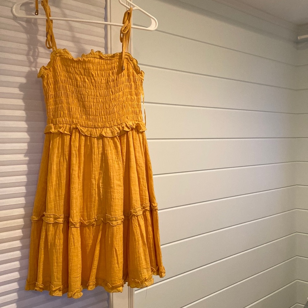 Womens dress xs worn once